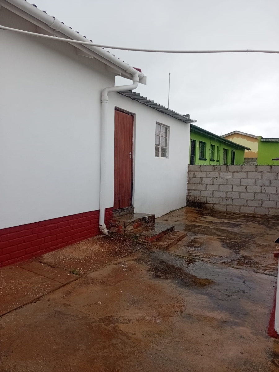 3 Bedroom Property for Sale in Kwa Nobuhle Eastern Cape